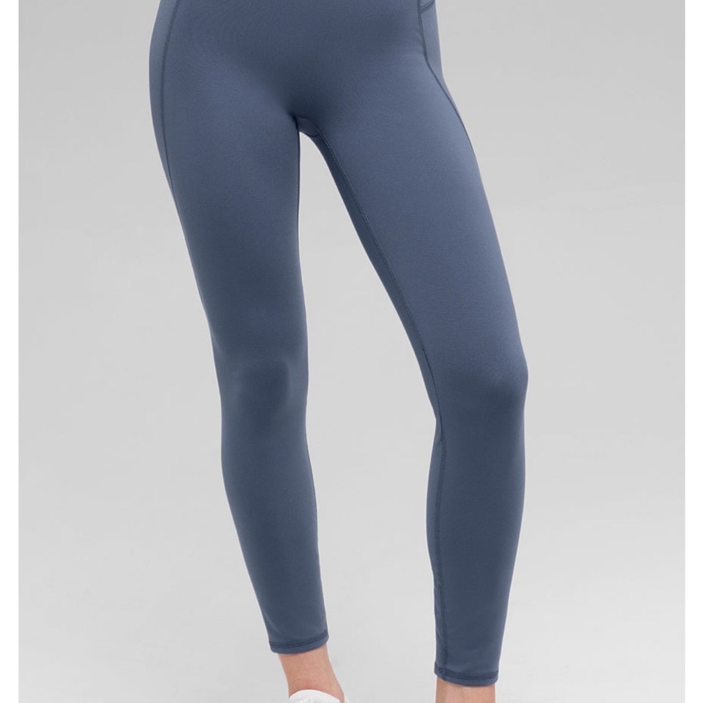 ALO Yoga Better together 7/8 Leggings in color Bluestone